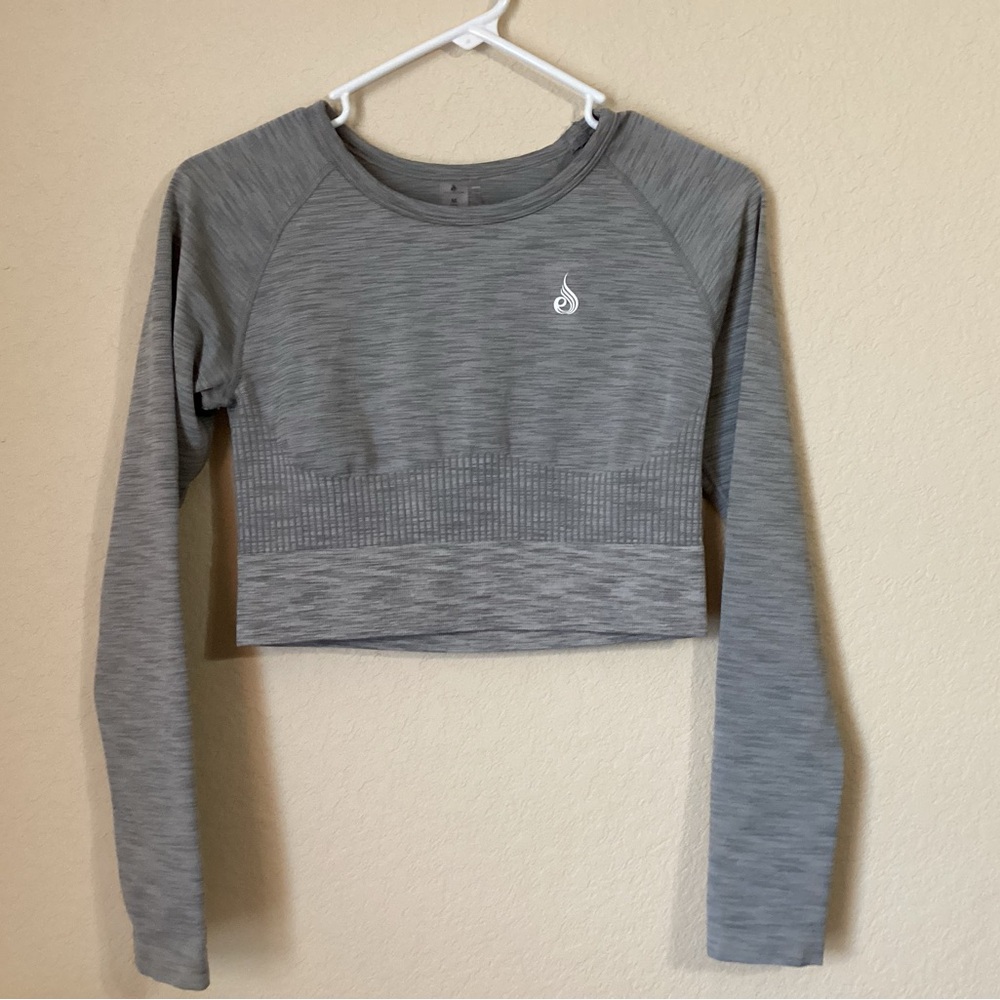Ryderwear Evolve Gray Long Sleeve Seamless Crop Top Size Medium